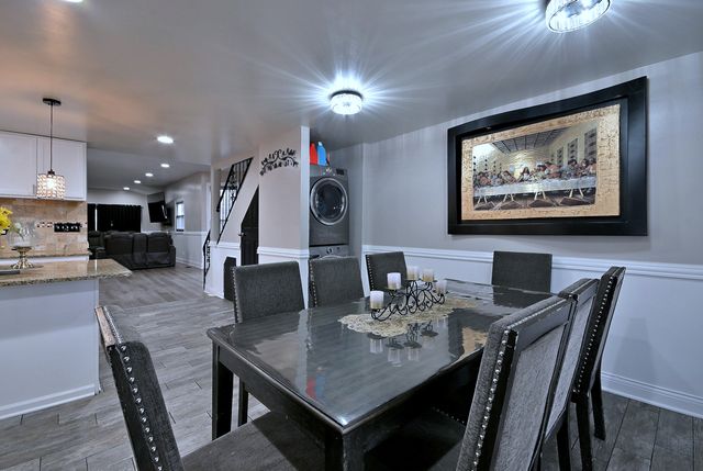 514 S 8th Avenue, Maywood, IL 60153