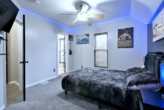 514 S 8th Avenue, Maywood, IL 60153