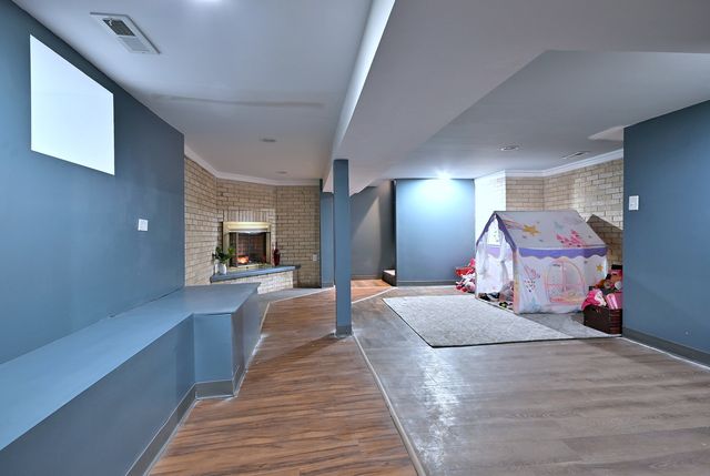 514 S 8th Avenue, Maywood, IL 60153