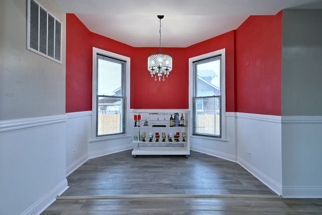 514 S 8th Avenue, Maywood, IL 60153