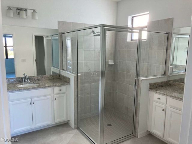 3261 Altimira DR, Fort Myers, FL 33905