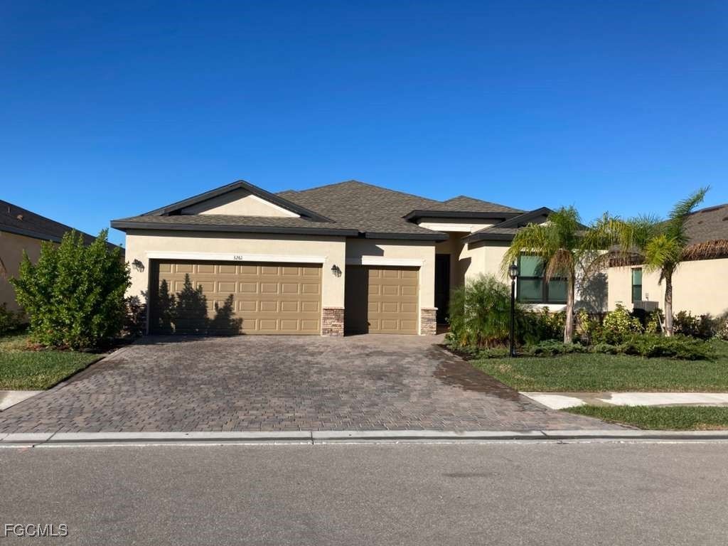 3261 Altimira DR, Fort Myers, FL 33905