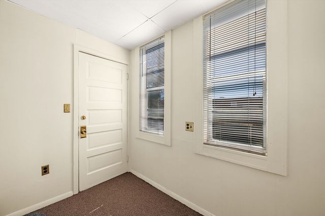 39 Mason St, Salem, MA 01970