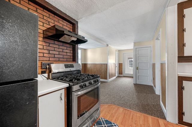 39 Mason St, Salem, MA 01970