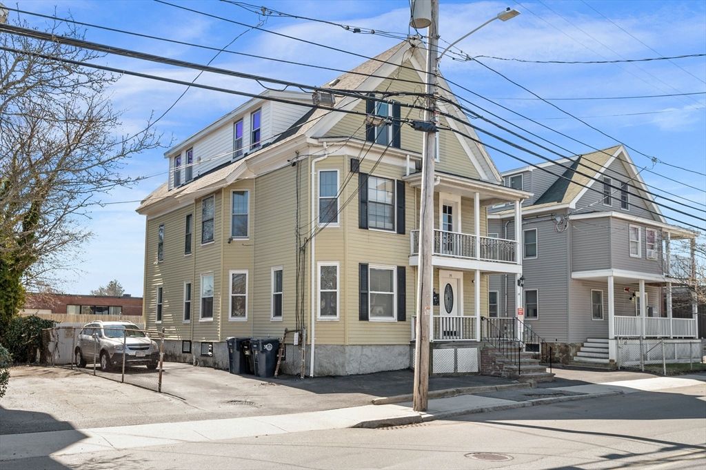 39 Mason St, Salem, MA 01970