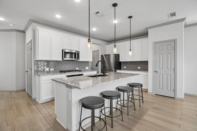1903 Monaco Memorial Lane, Houston, TX 77043
