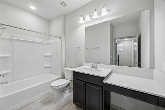 1903 Monaco Memorial Lane, Houston, TX 77043