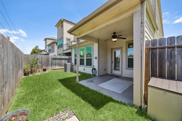 1903 Monaco Memorial Lane, Houston, TX 77043