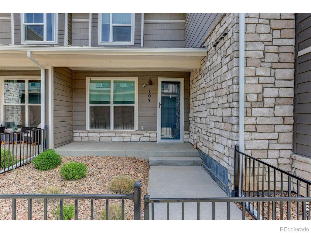 330 High Point Drive 105, Longmont, CO 80504