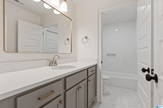 3421 EAST STREET, Vestavia Hills, AL 35243