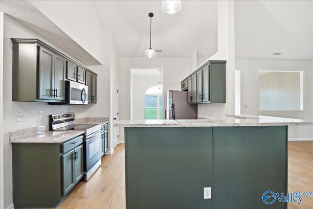 5009 Old Railroad Bed Road, Harvest, AL 35749