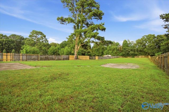 5009 Old Railroad Bed Road, Harvest, AL 35749