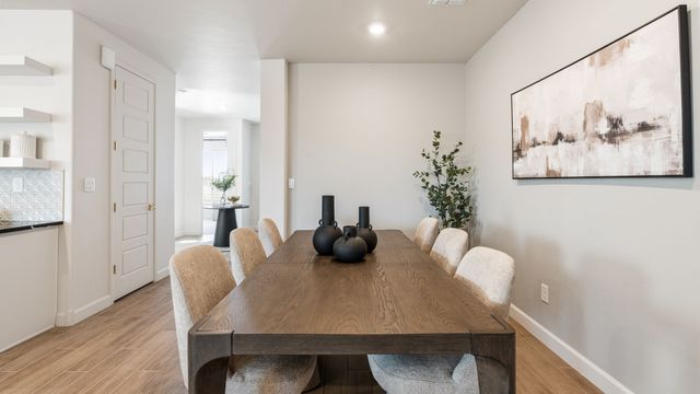 3312 Los Feliz, Santa Fe, NM 87507