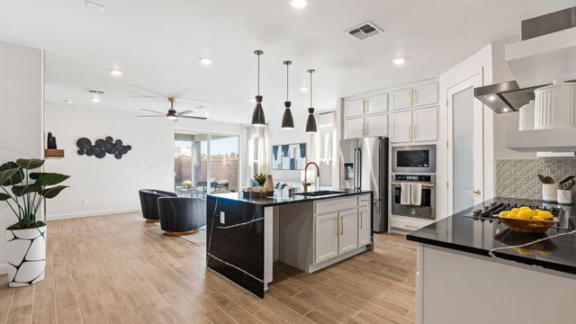 3312 Los Feliz, Santa Fe, NM 87507