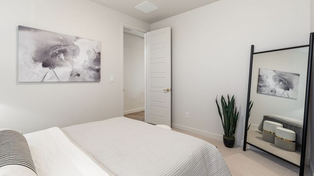 3312 Los Feliz, Santa Fe, NM 87507