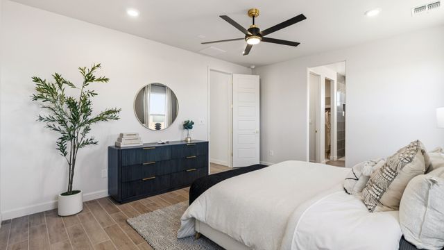 3312 Los Feliz, Santa Fe, NM 87507