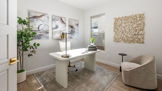 3312 Los Feliz, Santa Fe, NM 87507