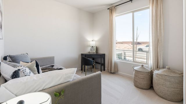 3312 Los Feliz, Santa Fe, NM 87507