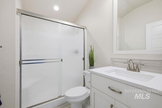 5371 W Philomena Dr, Meridian, ID 83646