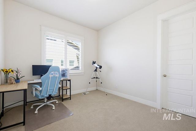 5371 W Philomena Dr, Meridian, ID 83646