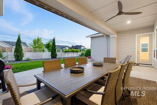 5371 W Philomena Dr, Meridian, ID 83646