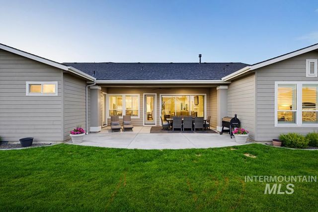 5371 W Philomena Dr, Meridian, ID 83646