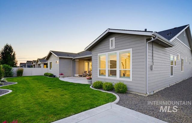 5371 W Philomena Dr, Meridian, ID 83646