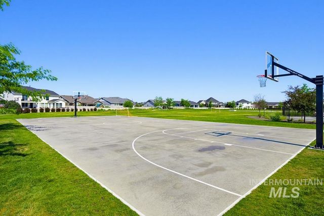 5371 W Philomena Dr, Meridian, ID 83646