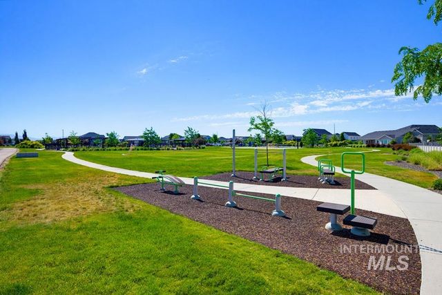 5371 W Philomena Dr, Meridian, ID 83646