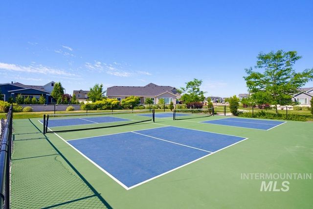 5371 W Philomena Dr, Meridian, ID 83646