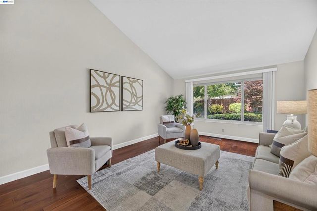 2534 Marsh Dr, San Ramon, CA 94583