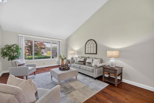 2534 Marsh Dr, San Ramon, CA 94583