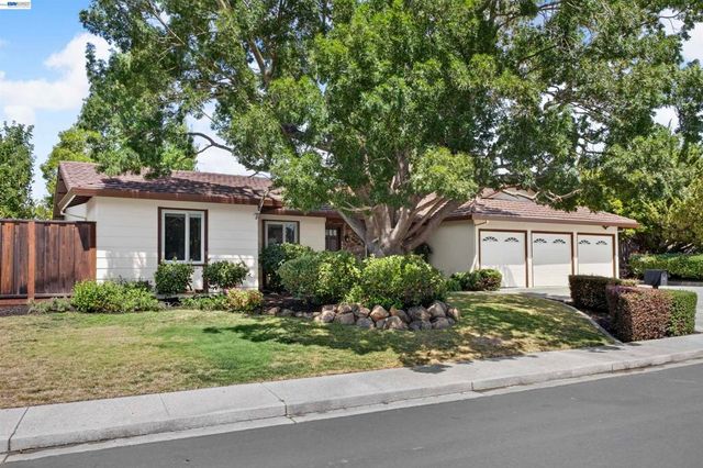 2534 Marsh Dr, San Ramon, CA 94583