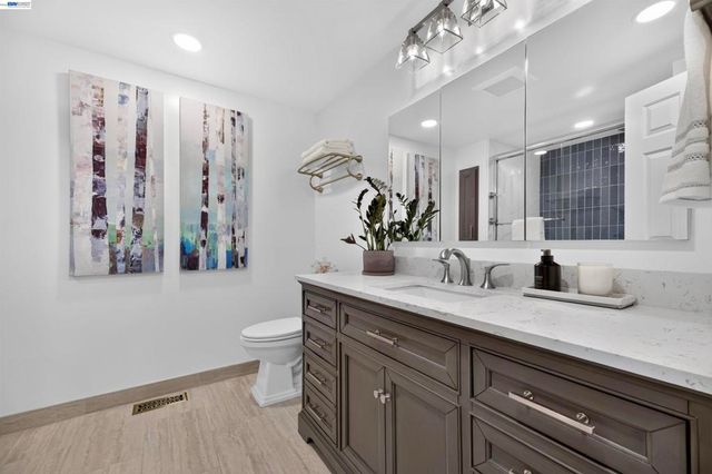 2534 Marsh Dr, San Ramon, CA 94583