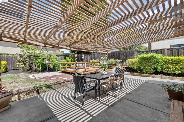 2534 Marsh Dr, San Ramon, CA 94583