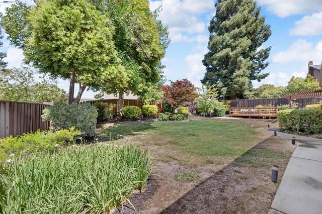 2534 Marsh Dr, San Ramon, CA 94583