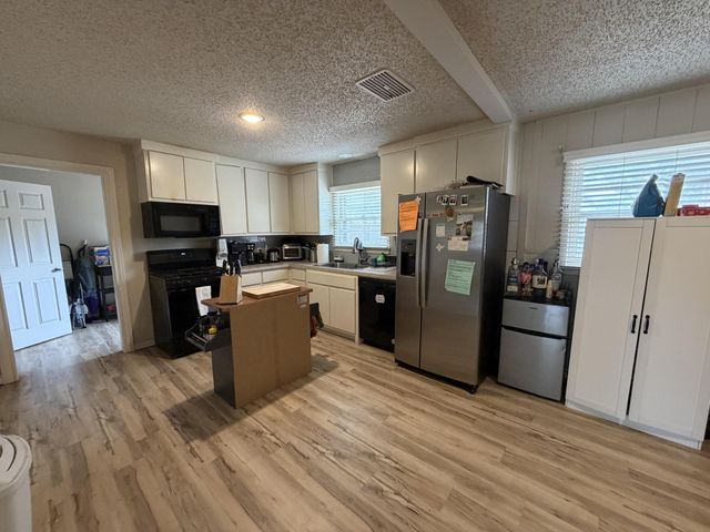 4212 40th Street, Lubbock, TX 79413