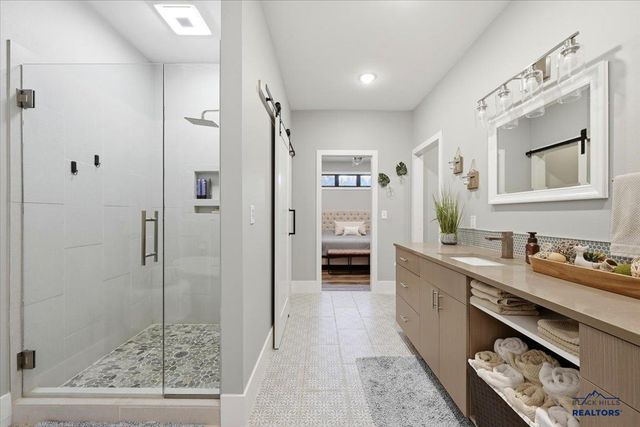 12142 WASHINGTON LOOP, Sturgis, SD 57785