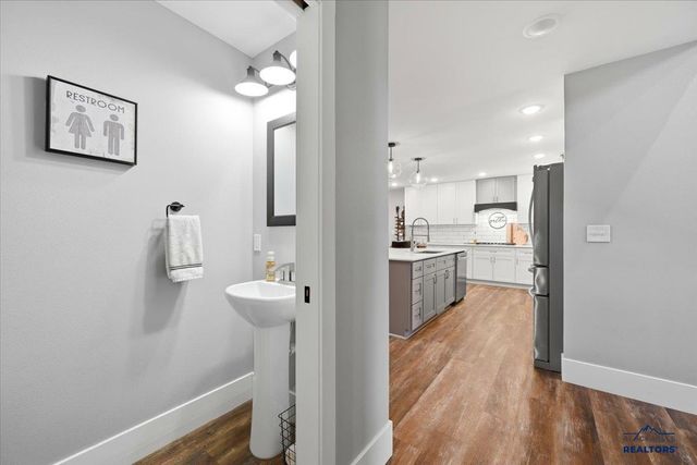 12142 WASHINGTON LOOP, Sturgis, SD 57785