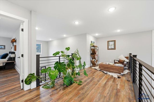 12142 WASHINGTON LOOP, Sturgis, SD 57785