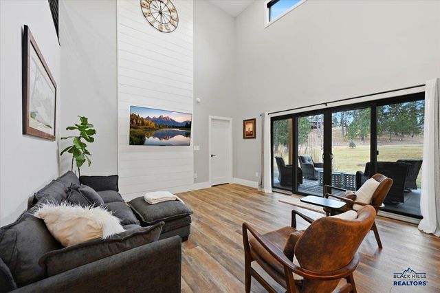 12142 WASHINGTON LOOP, Sturgis, SD 57785