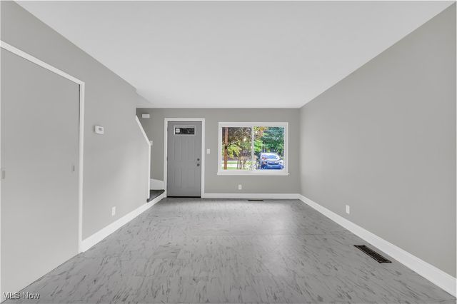 4106 Fulton, Cleveland, OH 44144