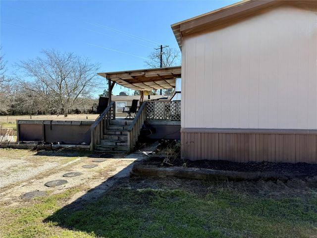 1984 Highway 290 E, Mcdade, TX 78650