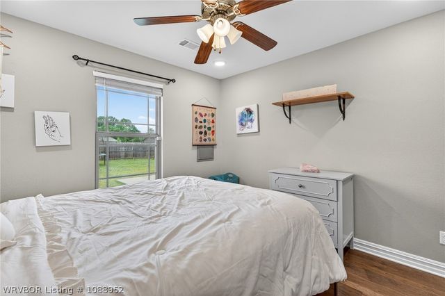 1006 Snow Goose Way, Barling, AR 72923
