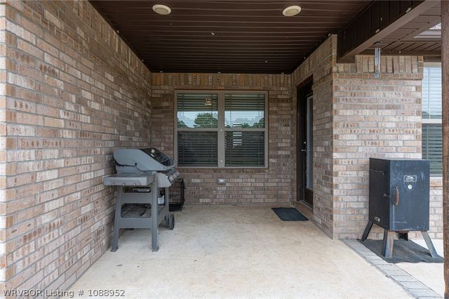 1006 Snow Goose Way, Barling, AR 72923