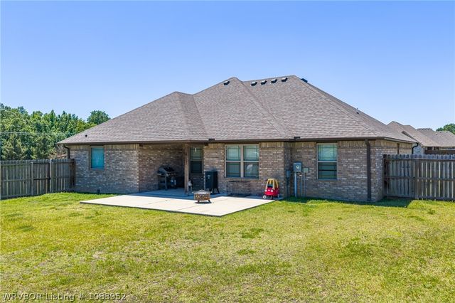1006 Snow Goose Way, Barling, AR 72923