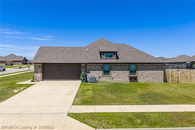 1006 Snow Goose Way, Barling, AR 72923