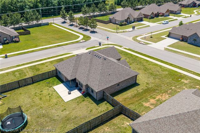 1006 Snow Goose Way, Barling, AR 72923