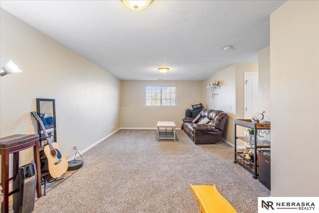 14623 Gilder Avenue, Bennington, NE 68007