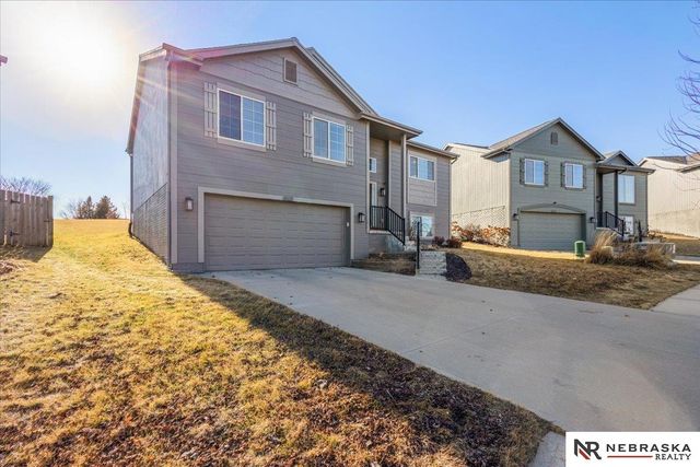 14623 Gilder Avenue, Bennington, NE 68007